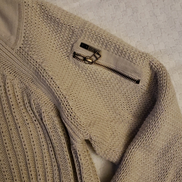 GUESS Men's Sweater - Picture 3 of 5